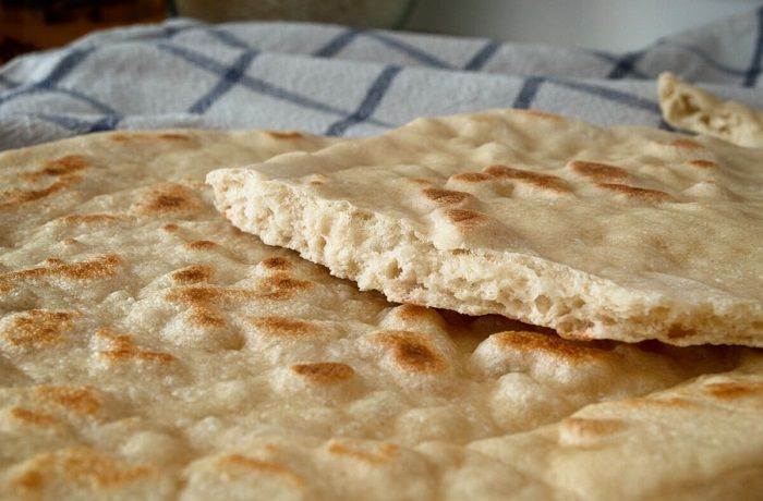 Pan naan o pan plano de punjab Receta de pan plano (naan)