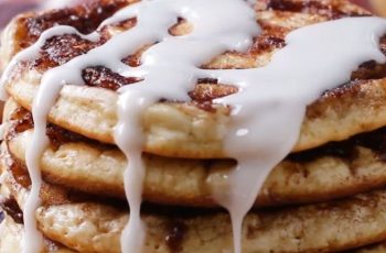 Receta de panqueques de pan de maíz y banana