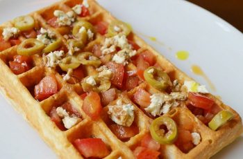 Receta de waffles a la italiana con aceitunas