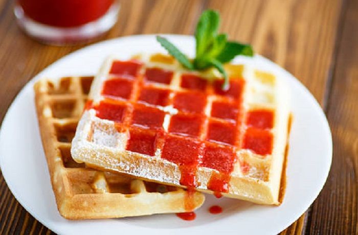 Receta de gofres de Bruselas y coulis de fresa Receta de waffles de Bruselas y coulis de fresa
